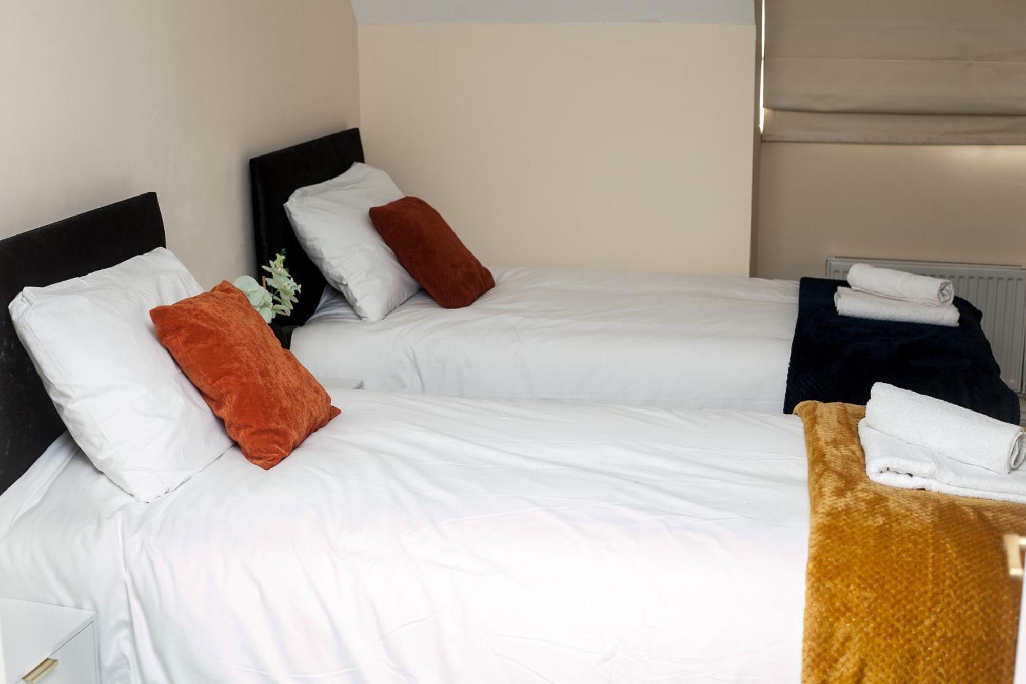 Avril Warwickshire Home Stay Nuneaton Exteriér fotografie