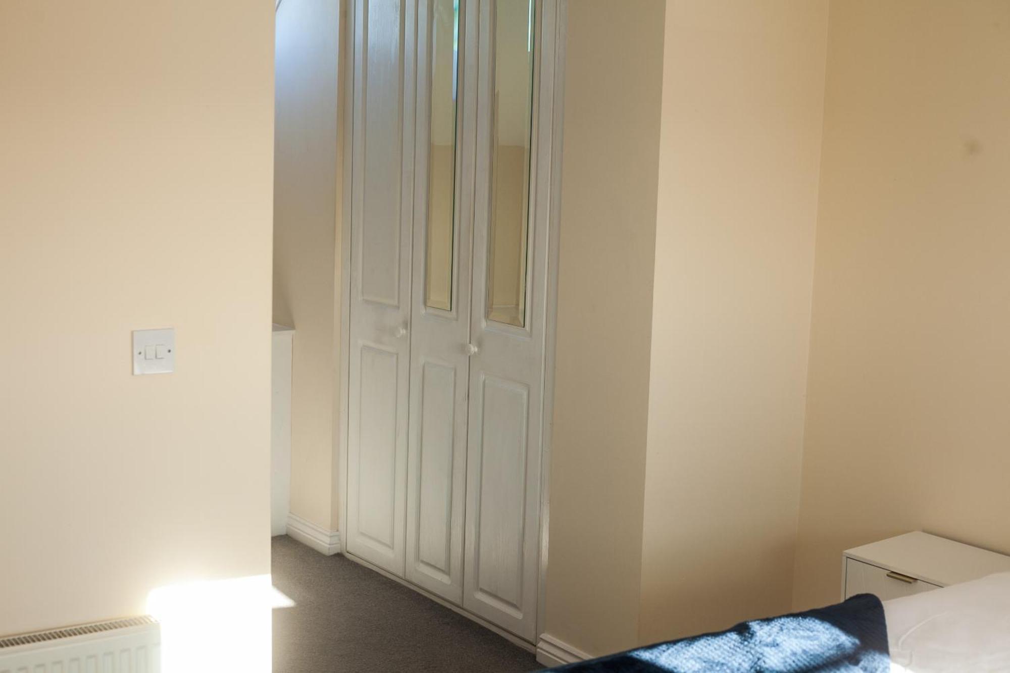 Avril Warwickshire Home Stay Nuneaton Exteriér fotografie